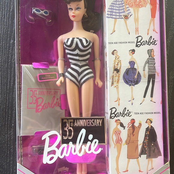 - - - Vintage NRFB ~ 35th Anniversary- 1959 Reproduction - Picture 3 of 14